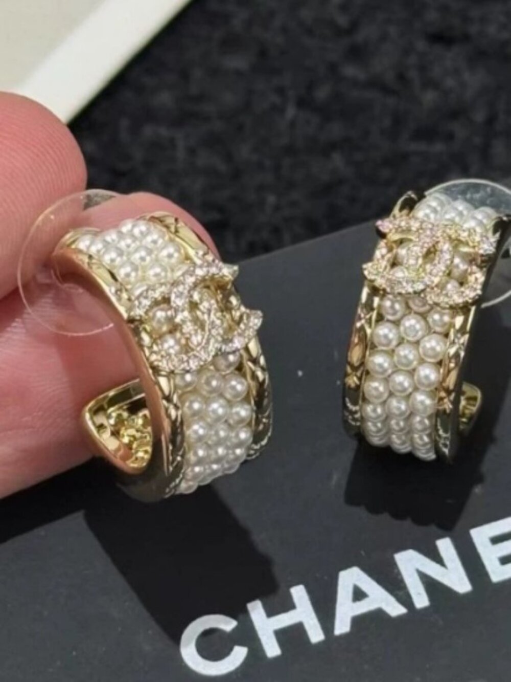 Chanel Earrings - Picture 3 of 4